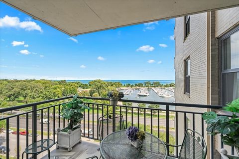 Tiny photo for 3440 N Lake Shore Drive #10B, Chicago, IL 60657 (MLS # 12472482)