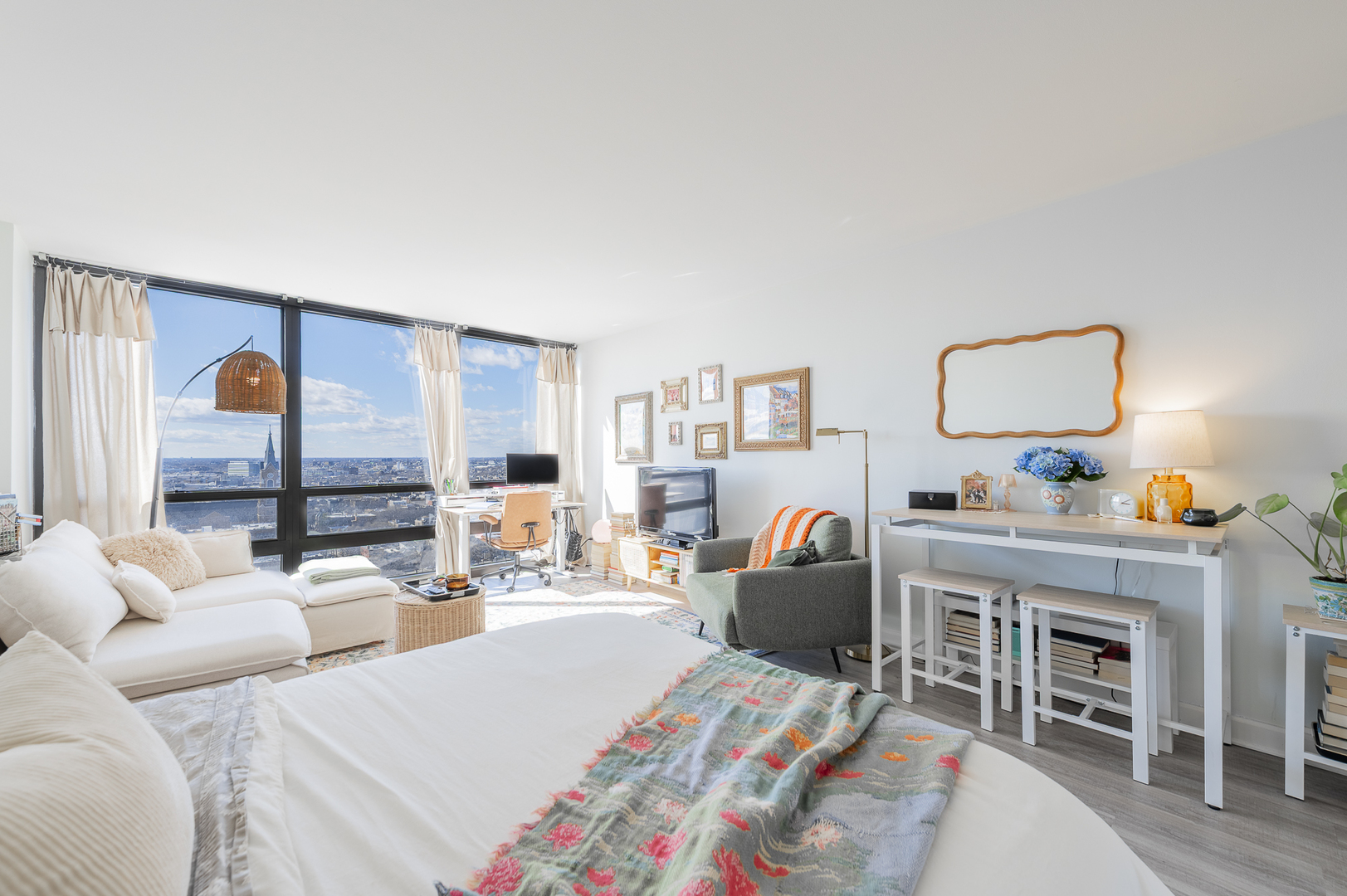 1636 N Wells Street 2302