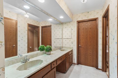 Tiny photo for 4111 Terri Lyn Lane, Northbrook, IL 60062 (MLS # 12592537)