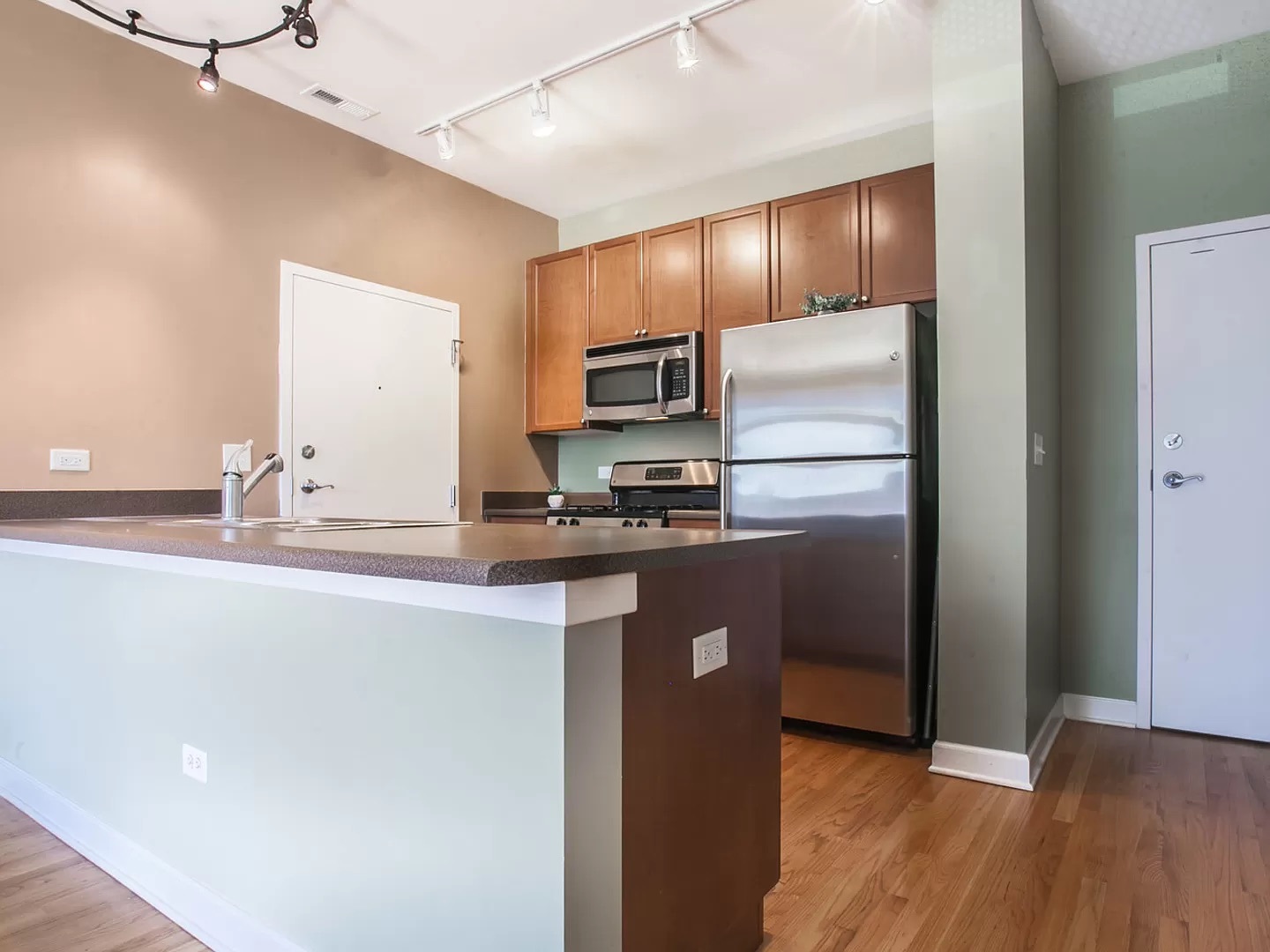 757 W Liberty Street 308