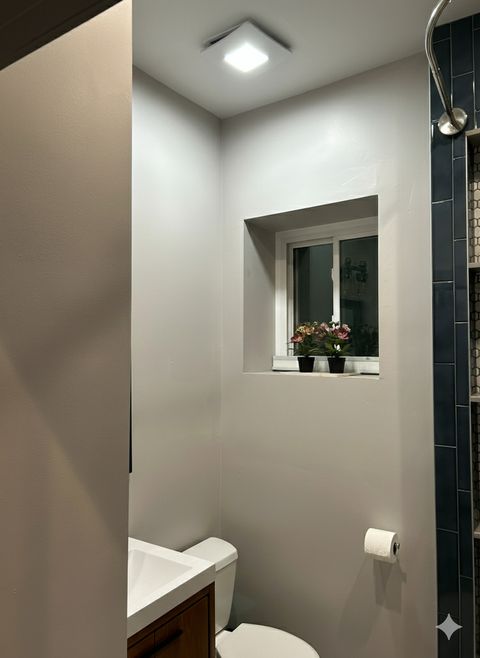 Tiny photo for 1123 W Addison Street, Chicago, IL 60613 (MLS # 12471669)