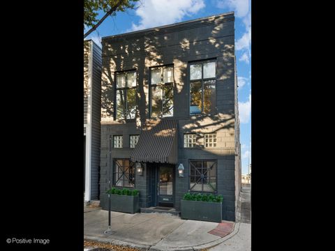 Photo of 1244 W Chicago Avenue, Chicago, IL 60642 (MLS # 12516311)