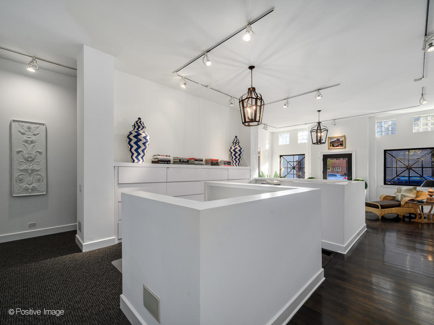 1244 W Chicago Avenue