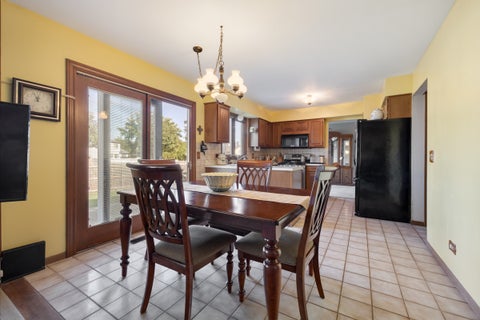 Tiny photo for 911 Wilma Lane, Elk Grove Village, IL 60007 (MLS # 12786438)