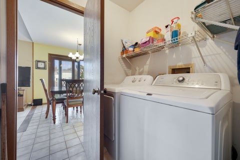 Tiny photo for 911 Wilma Lane, Elk Grove Village, IL 60007 (MLS # 12786438)