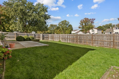 Tiny photo for 911 Wilma Lane, Elk Grove Village, IL 60007 (MLS # 12786438)