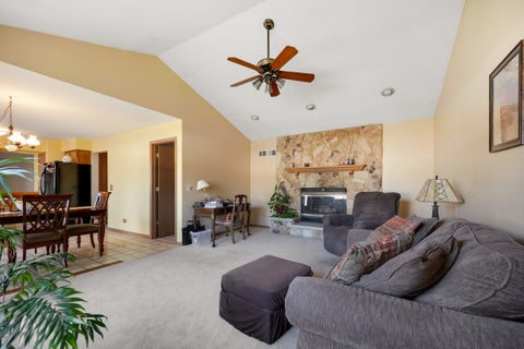 Tiny photo for 911 Wilma Lane, Elk Grove Village, IL 60007 (MLS # 12786438)