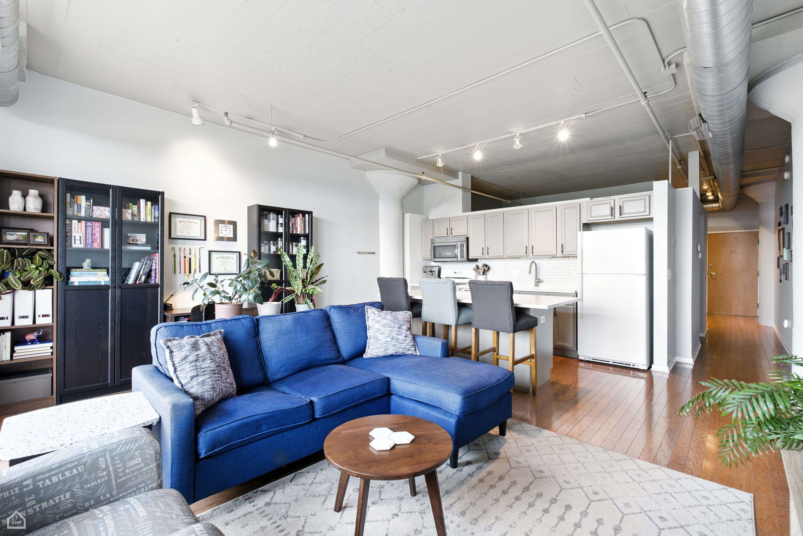 1524 S SANGAMON Street 414-S