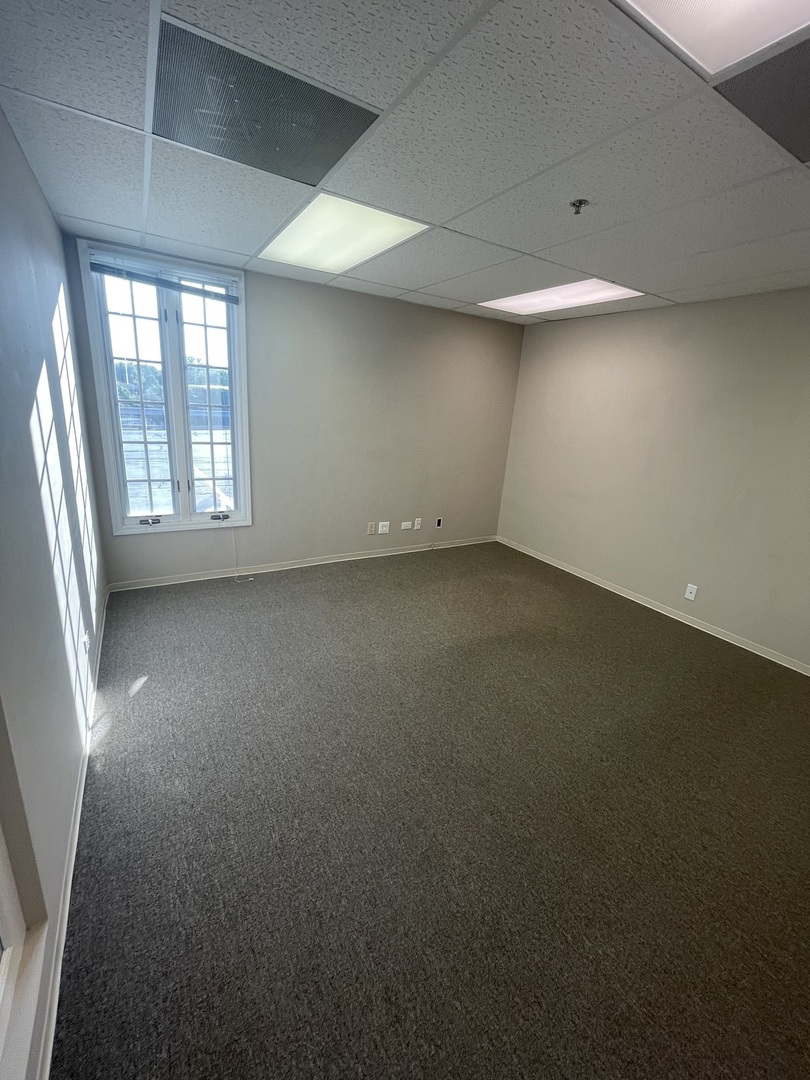 1001 E Chicago Avenue 111