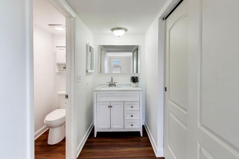 Tiny photo for 1760 Bristol Walk #F, Hoffman Estates, IL 60169 (MLS # 12580407)