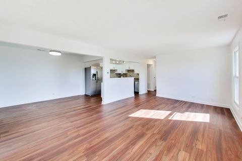 Tiny photo for 1760 Bristol Walk #F, Hoffman Estates, IL 60169 (MLS # 12580407)