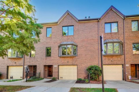 2305 W Thomas Street 1 Chicago IL 60622