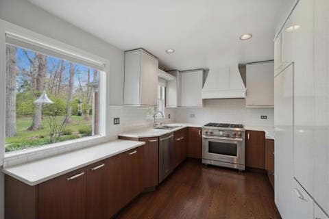Tiny photo for 880 Hiawatha Lane, Riverwoods, IL 60015 (MLS # 12643134)