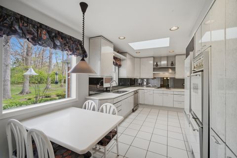 Tiny photo for 880 Hiawatha Lane, Riverwoods, IL 60015 (MLS # 12643134)