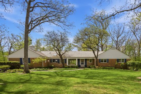 Photo of 880 Hiawatha Lane, Riverwoods, IL 60015 (MLS # 12643134)