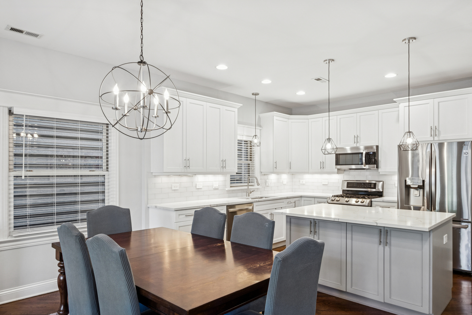 2524 N ASHLAND Avenue 1S