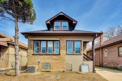 Tiny photo for 1442 S 15th Avenue, Maywood, IL 60153 (MLS # 12614909)