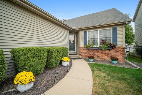Photo of 3509 Ballyford Drive, Bloomington, IL 61704 (MLS # 12572658)