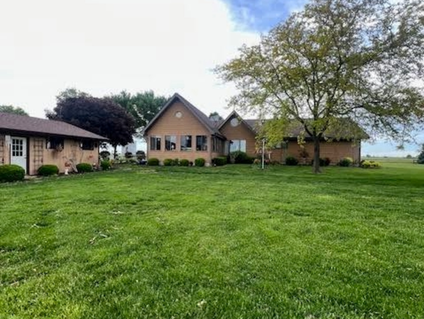 1975 W Minooka Road