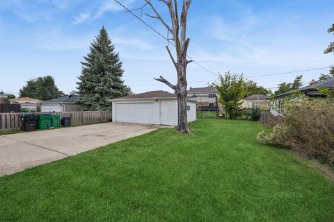 Tiny photo for 1908 BELLEVIEW Avenue, Westchester, IL 60154 (MLS # 12492118)