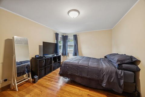Tiny photo for 1908 BELLEVIEW Avenue, Westchester, IL 60154 (MLS # 12492118)