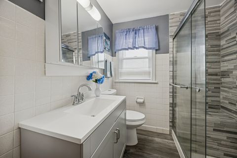 Tiny photo for 1908 BELLEVIEW Avenue, Westchester, IL 60154 (MLS # 12492118)
