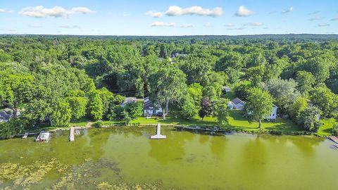 Tiny photo for 28422 W Park Avenue, Wauconda, IL 60084 (MLS # 12691851)