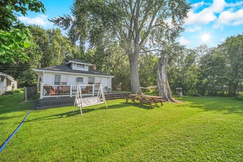 Tiny photo for 28422 W Park Avenue, Wauconda, IL 60084 (MLS # 12691851)