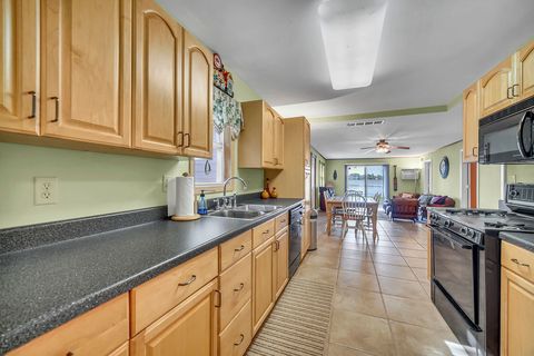 Tiny photo for 28422 W Park Avenue, Wauconda, IL 60084 (MLS # 12691851)