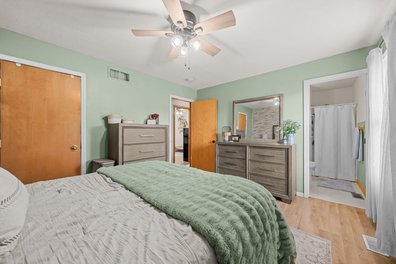 627 Cranbrook