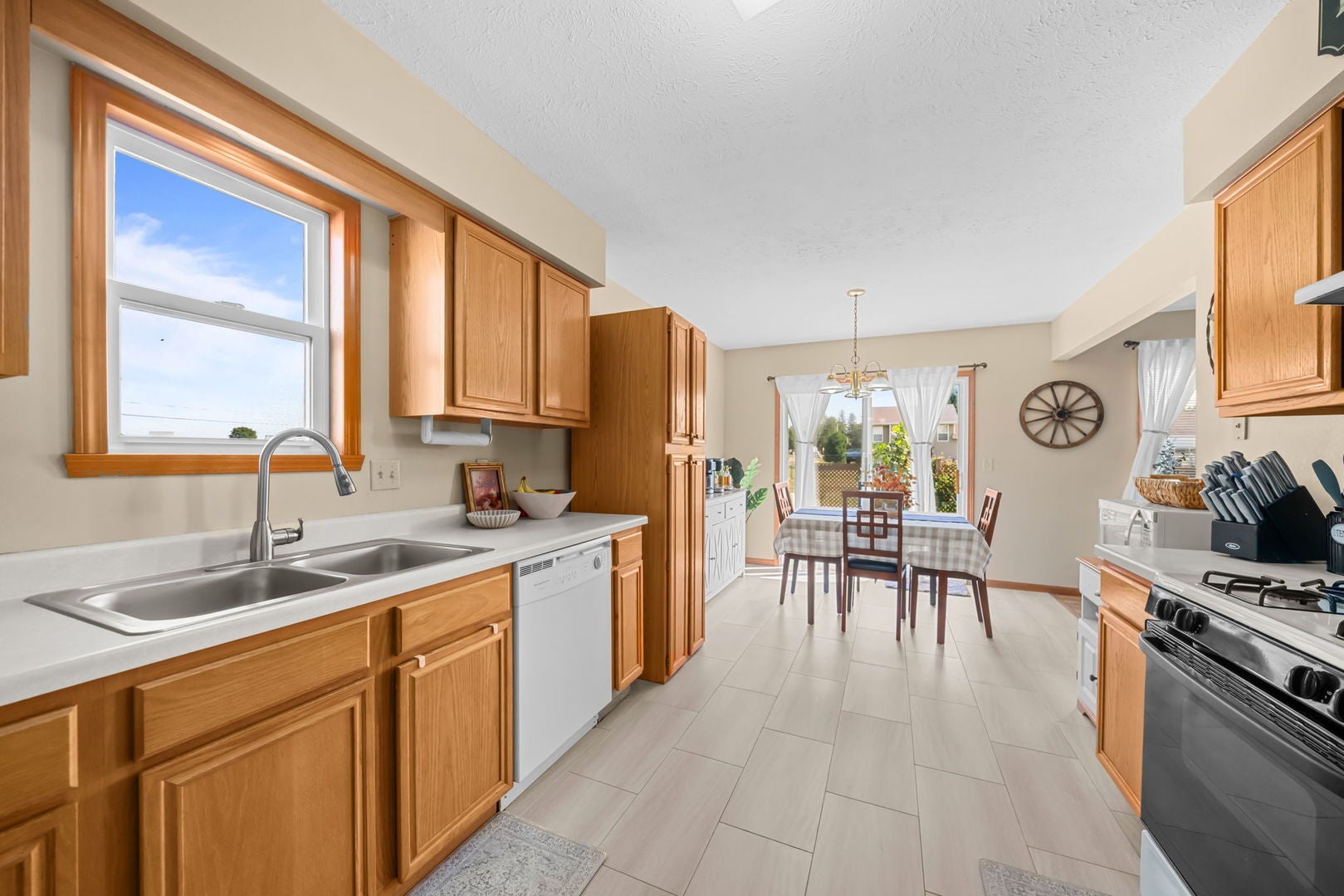 627 Cranbrook
