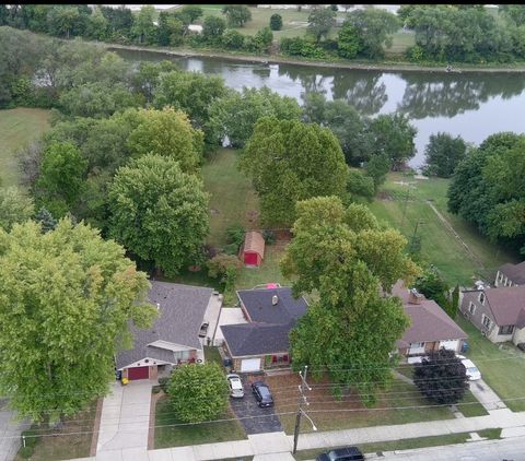 Tiny photo for 456 S Wall Street, Kankakee, IL 60901 (MLS # 12456248)