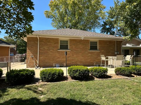 Tiny photo for 456 S Wall Street, Kankakee, IL 60901 (MLS # 12456248)