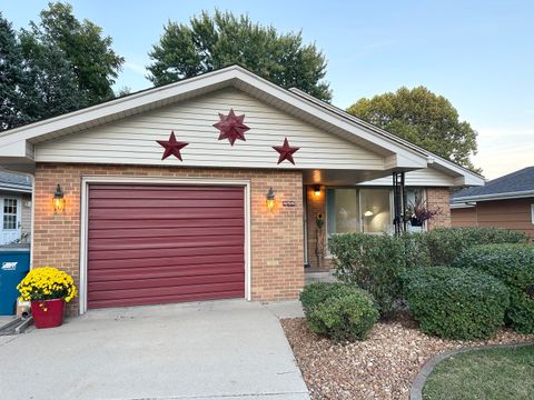 Tiny photo for 456 S Wall Street, Kankakee, IL 60901 (MLS # 12456248)