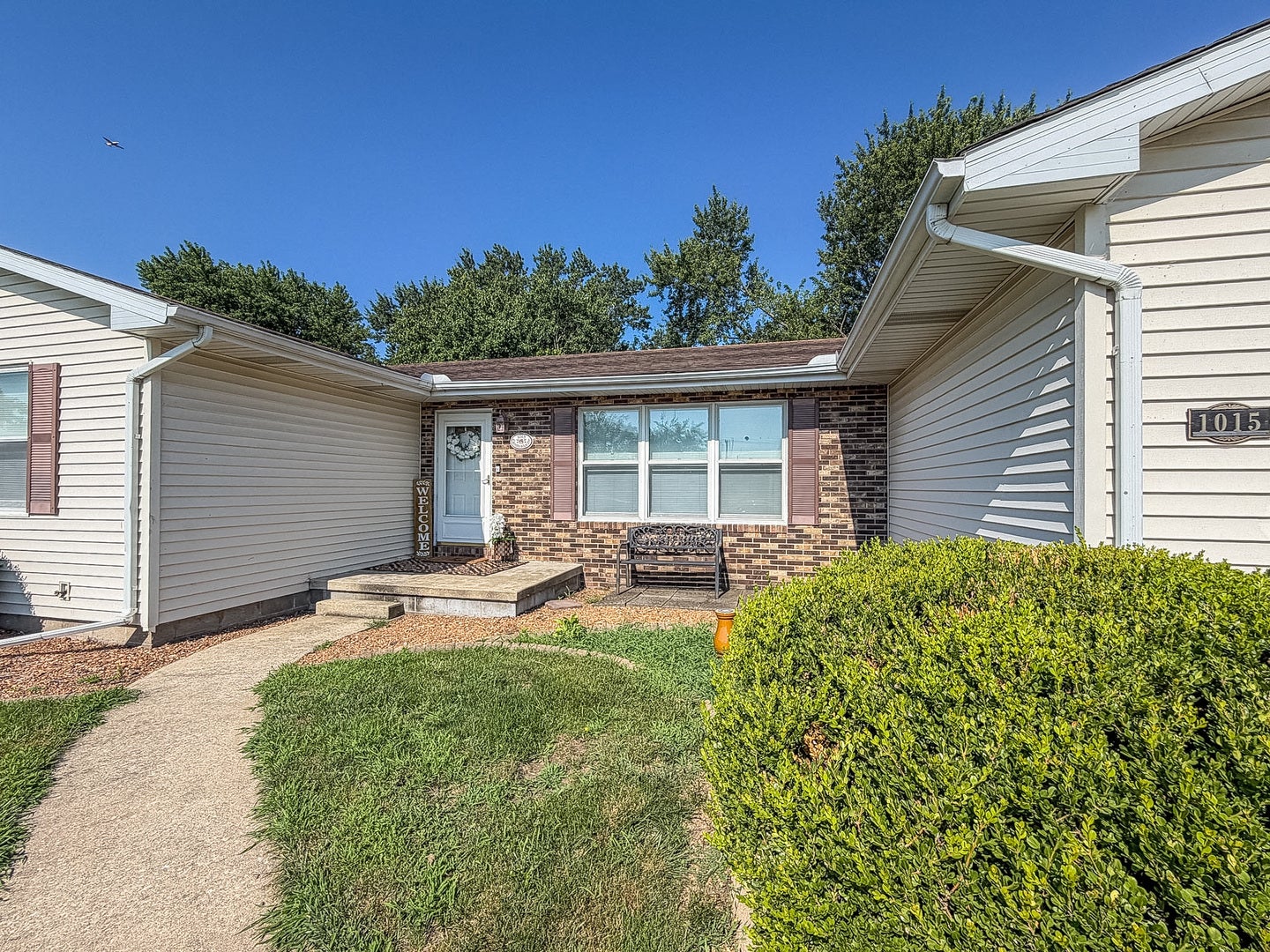 1015 Cambridge Drive