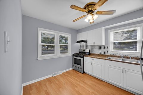 Tiny photo for 11712 S Troy Drive, Merrionette Park, IL 60803 (MLS # 12488806)