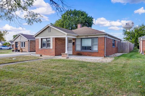 Tiny photo for 11712 S Troy Drive, Merrionette Park, IL 60803 (MLS # 12488806)