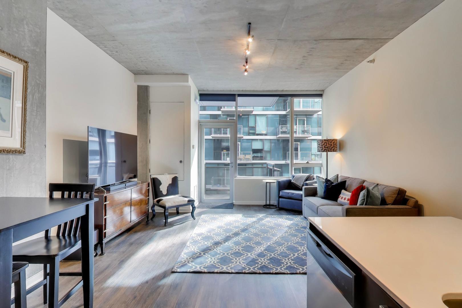 1345 S Wabash Avenue 707