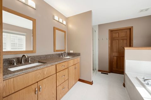 Tiny photo for 7113 Dunham Road, Downers Grove, IL 60516 (MLS # 12597785)