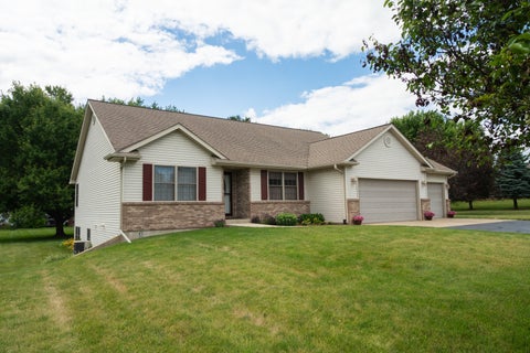 Tiny photo for 10092 Raindance Drive E, Rochelle, IL 61068 (MLS # 12670817)