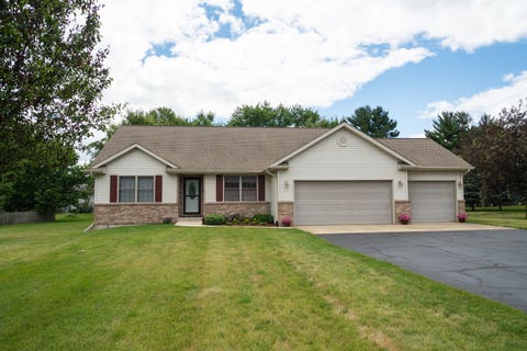 Photo of 10092 Raindance Drive E, Rochelle, IL 61068 (MLS # 12670817)