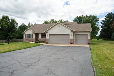 Tiny photo for 10092 Raindance Drive E, Rochelle, IL 61068 (MLS # 12670817)