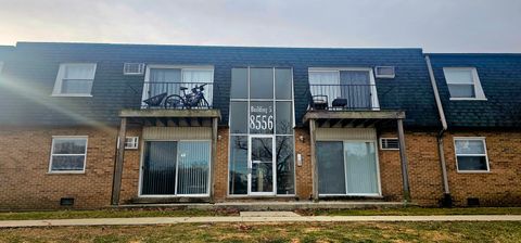 Photo of 8556 W 102ND Terrace #5215, Palos Hills, IL 60465 (MLS # 12545266)