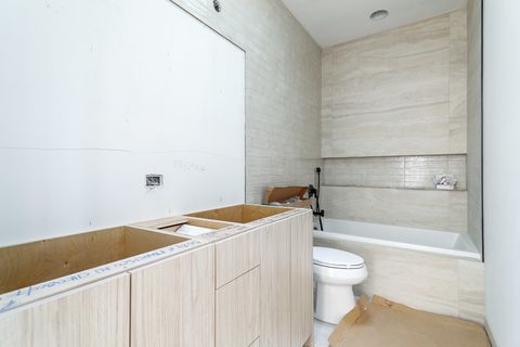 Tiny photo for 5624 N Francisco Avenue, Chicago, IL 60659 (MLS # 12473374)