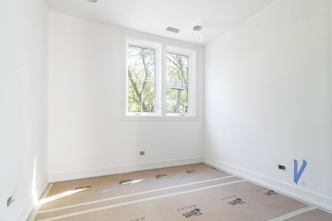 Tiny photo for 5624 N Francisco Avenue, Chicago, IL 60659 (MLS # 12473374)