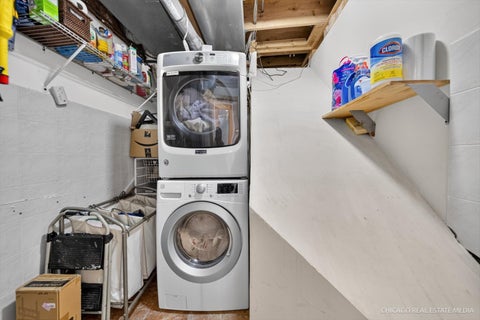 Tiny photo for 8650 W Davis Street, Des Plaines, IL 60016 (MLS # 12740456)
