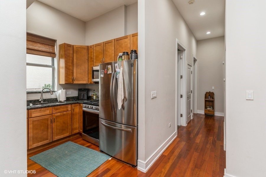 902 N ELSTON Avenue 101