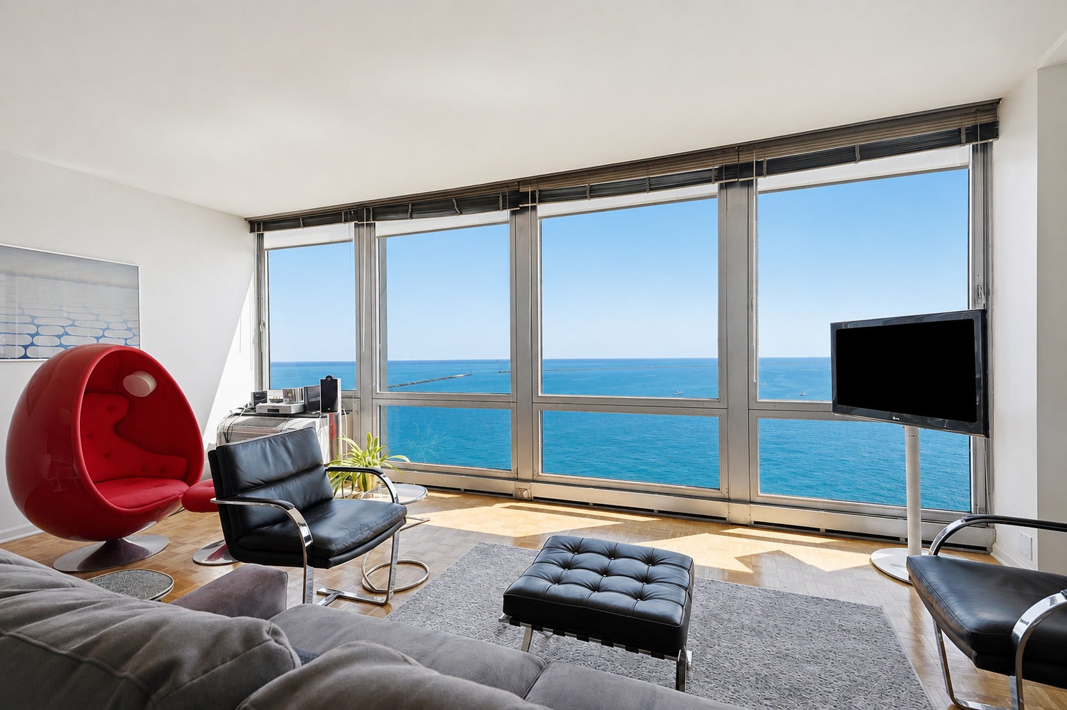 880 N Lake Shore Drive 10C