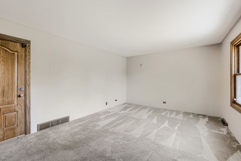 Tiny photo for 1111 W Ash Drive, Mount Prospect, IL 60056 (MLS # 12640472)