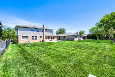 Tiny photo for 1111 W Ash Drive, Mount Prospect, IL 60056 (MLS # 12640472)